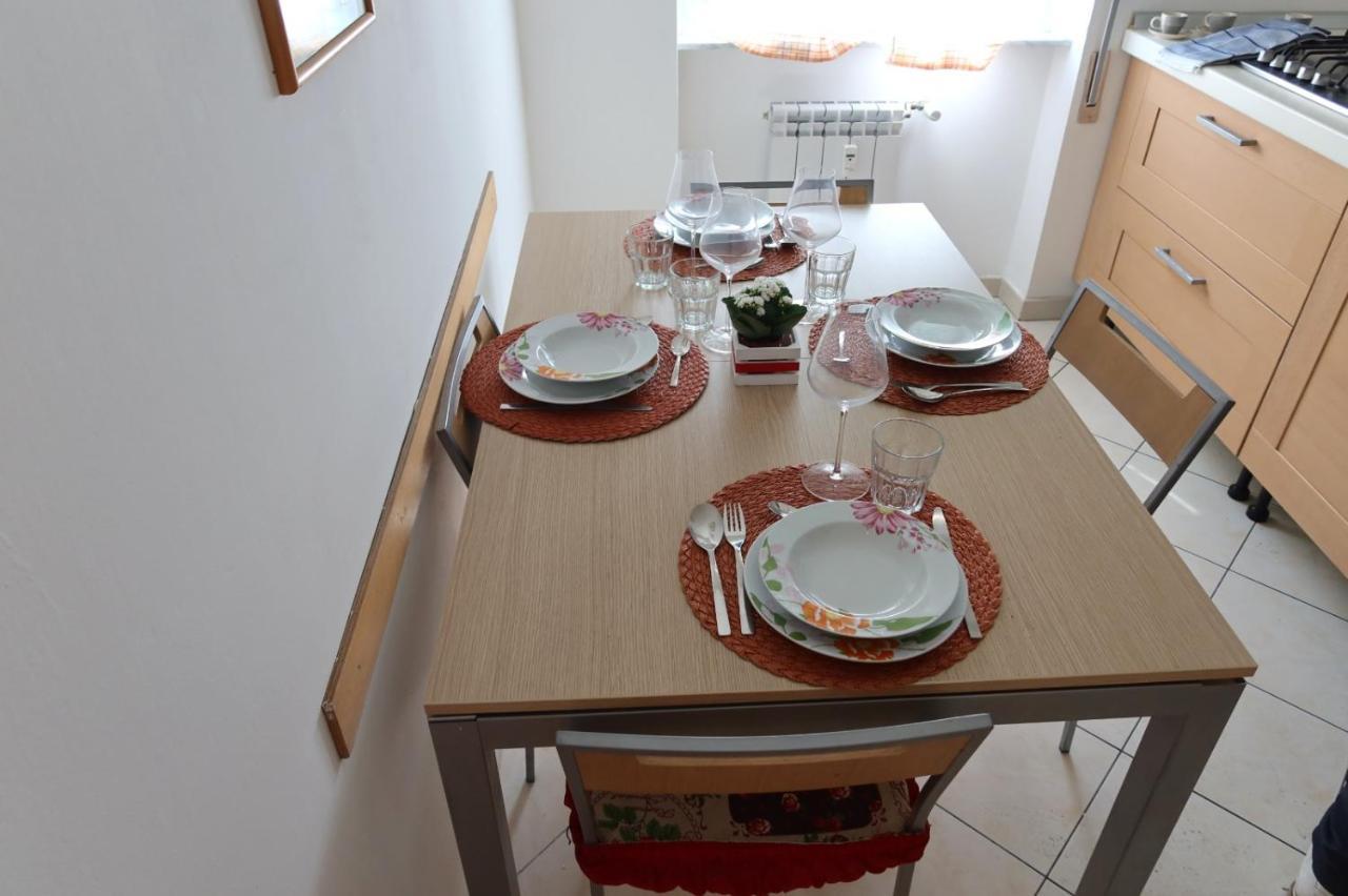 Granny House Apartment Специя Екстериор снимка
