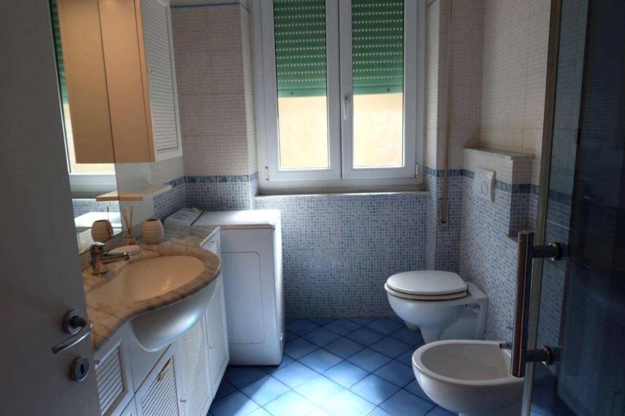 Granny House Apartment Специя Екстериор снимка